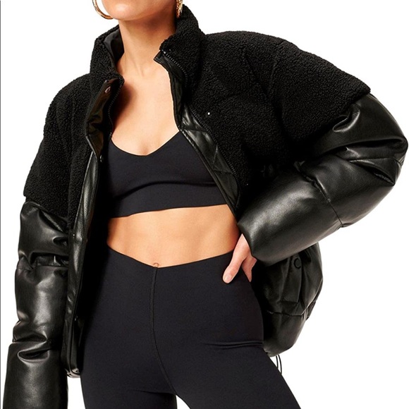 Good American Sherpa Faux Leather Puffer Cocoon in Black Size Medium - Picture 2 of 16